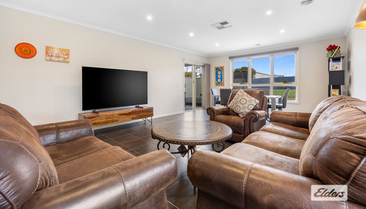 58 Churchill Avenue, Ararat, VIC, 3377 - Image 7
