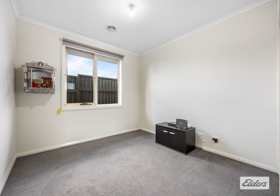 58 Churchill Avenue, Ararat, VIC, 3377 - Image 16