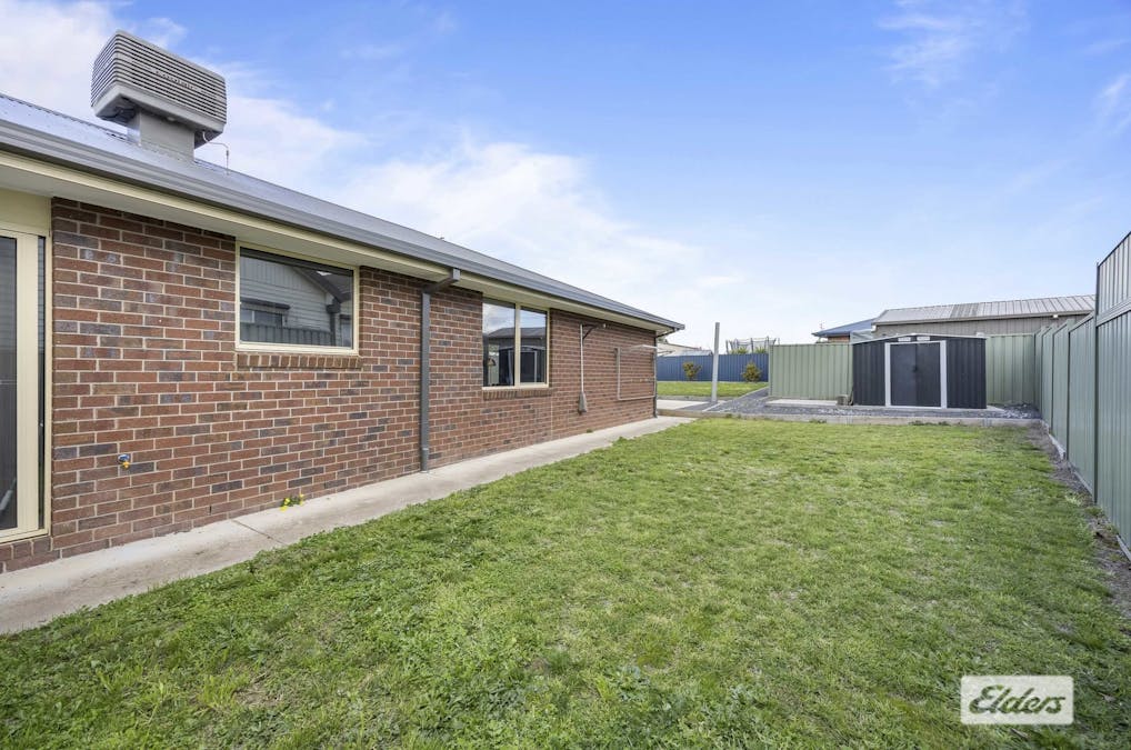 58 Churchill Avenue, Ararat, VIC, 3377 - Image 20