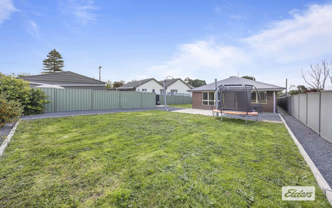 58 Churchill Avenue, Ararat, VIC, 3377 - Image 19