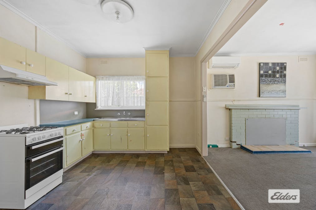 64 Barnes Street, Stawell, VIC, 3380 - Image 2