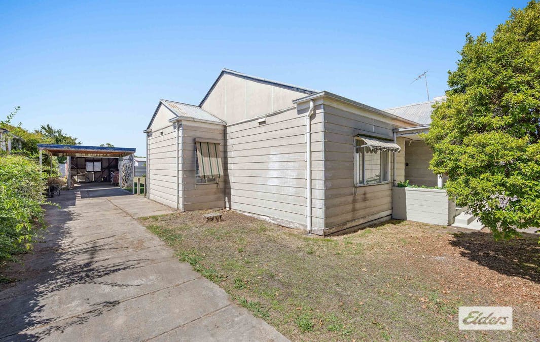 14 Baird Street, Ararat, VIC, 3377 - Image 17
