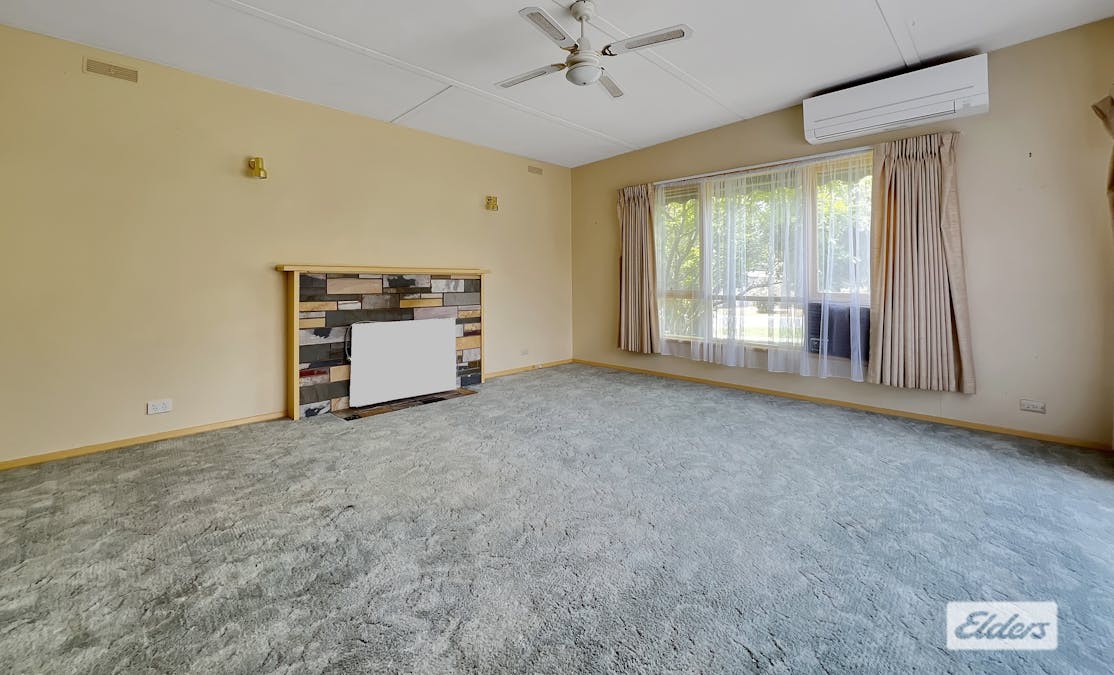34 Hucker Street, Ararat, VIC, 3377 - Image 2