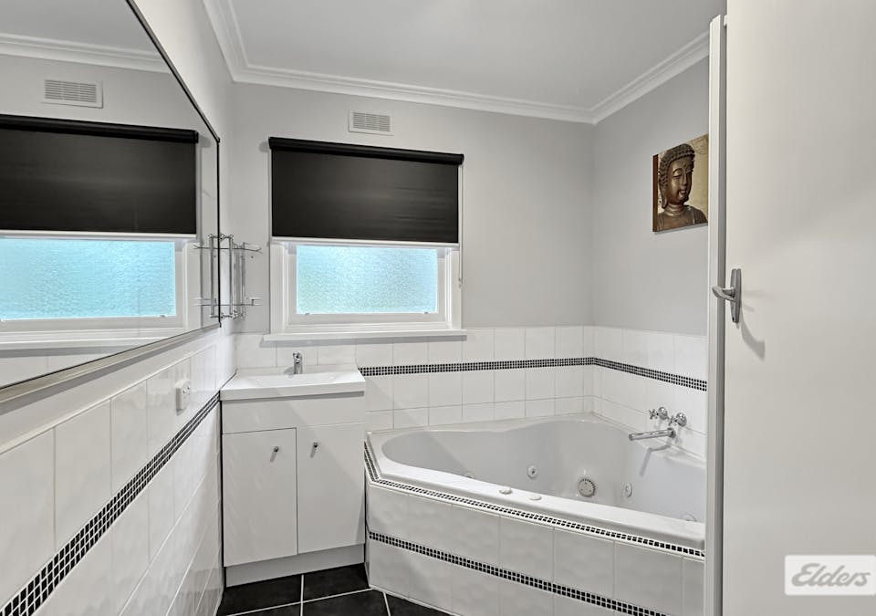 84 Bellinghams Hill Road, Ararat, VIC, 3377 - Image 4