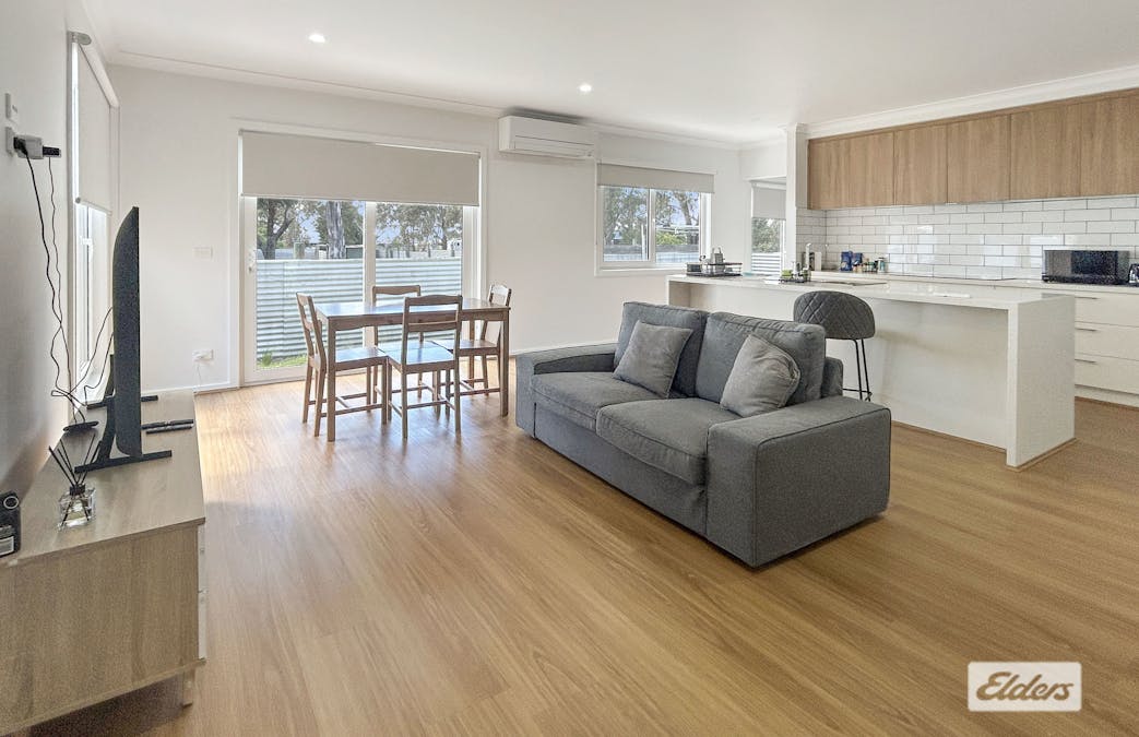 12 Thomas Street, Ararat, VIC, 3377 - Image 3