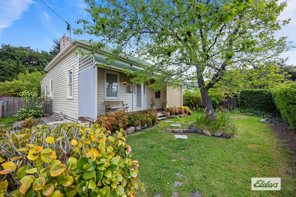 65 Elizabeth Street, Ararat, VIC, 3377 - Image 2