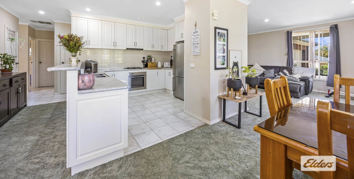8/9 Scherger Crescent, Ararat, VIC, 3377 - Image 3