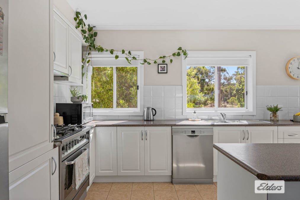 51 Brewster Road, Ararat, VIC, 3377 - Image 6