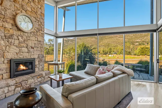 44 Valley Drive — photo from Elders Real Estate Ararat