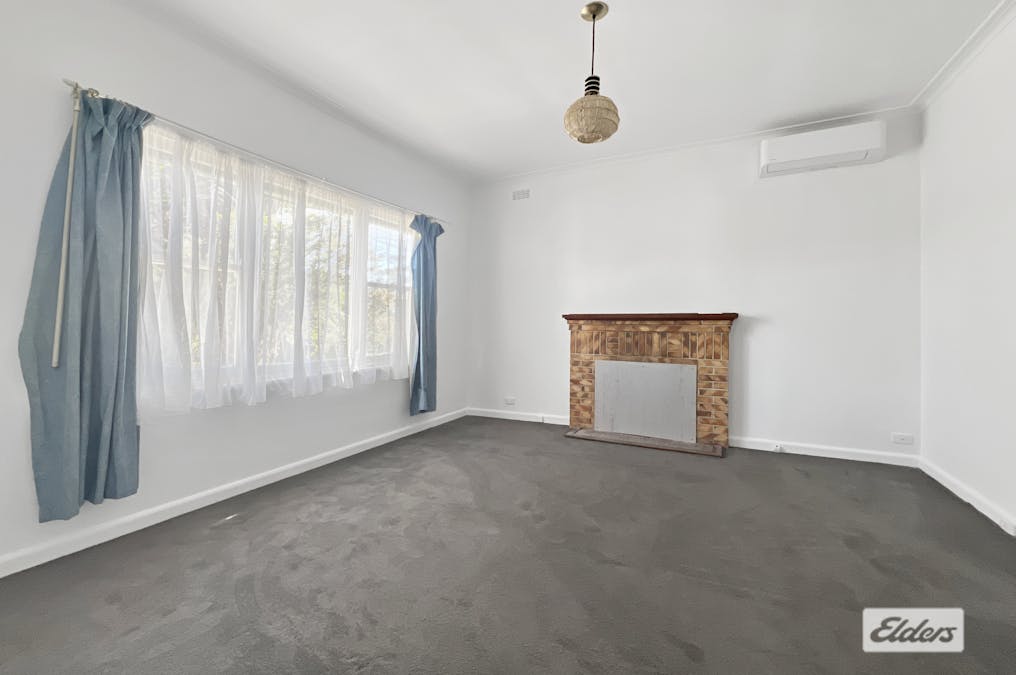 24 Mcgibbony Street, Ararat, VIC, 3377 - Image 2