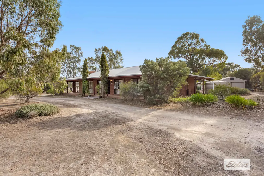 29 Holloway East Road, Stawell, VIC, 3380 - Image 2