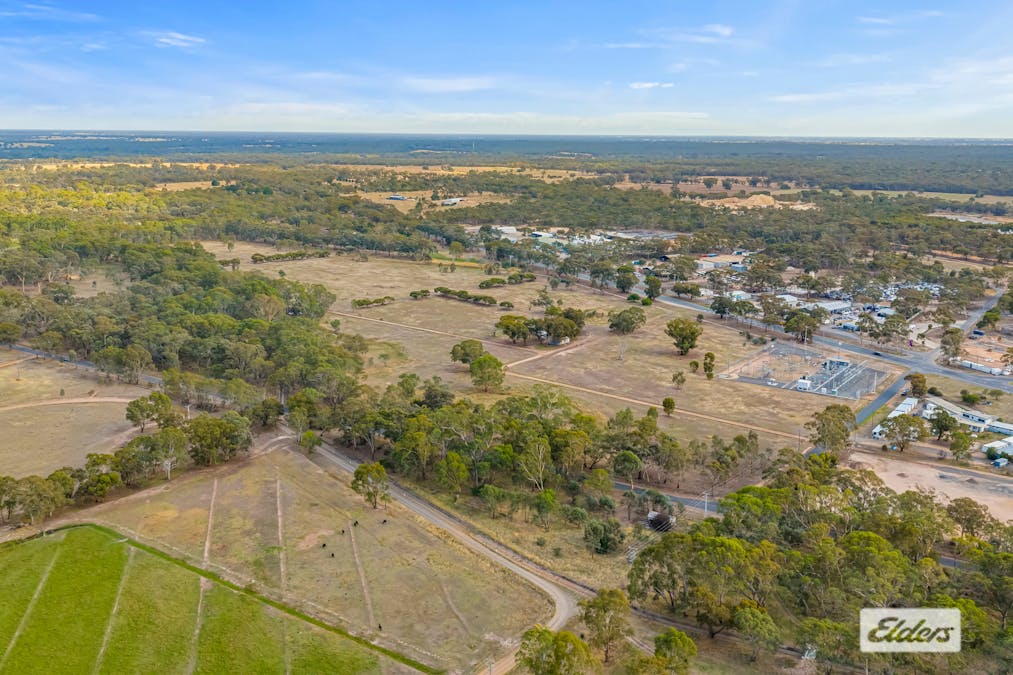 14 Horsham Road, Stawell, VIC, 3380 - Image 7