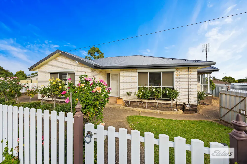 13 Alfred Street, Stawell, VIC, 3380 - Image 1