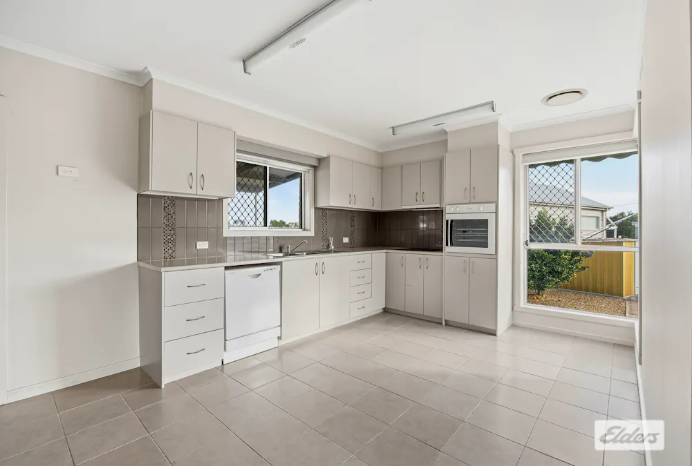 13 Alfred Street, Stawell, VIC, 3380 - Image 4