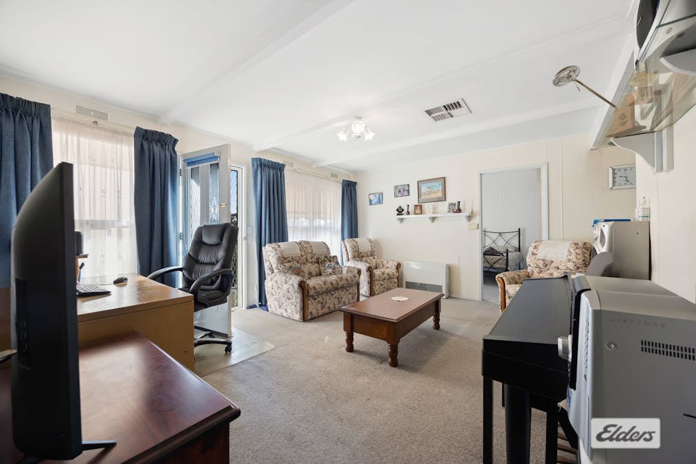 92 Cooper Street, Stawell, VIC, 3380 - Image 2