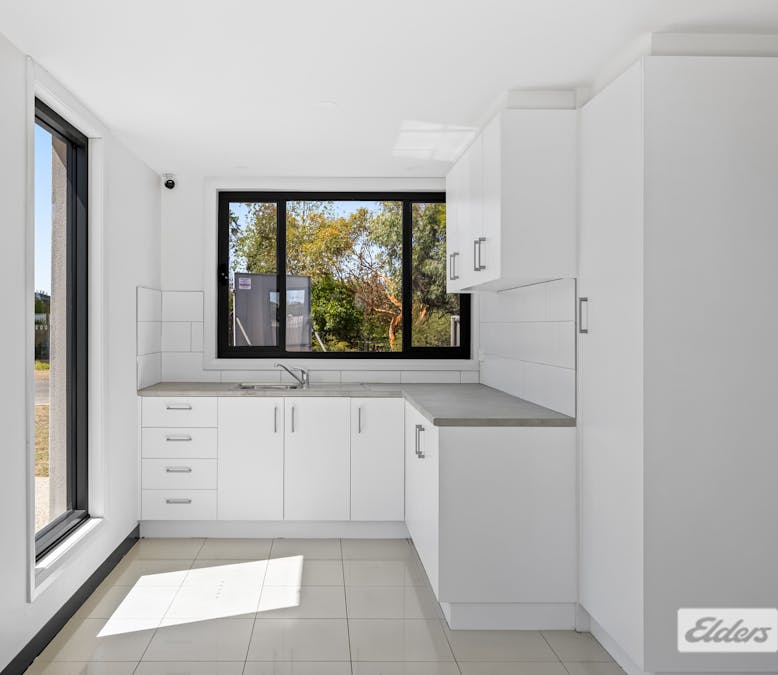 8 Burke Road, Ararat, VIC, 3377 - Image 8