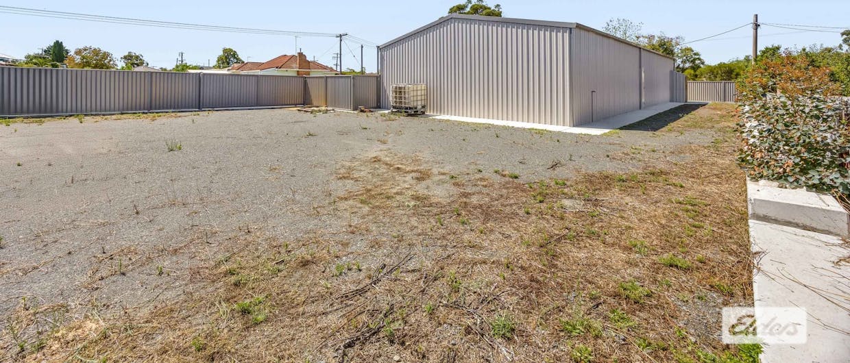 8 Burke Road, Ararat, VIC, 3377 - Image 11