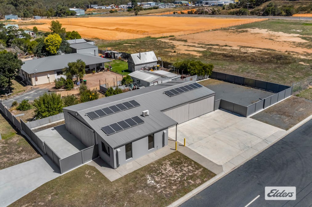 8 Burke Road, Ararat, VIC, 3377 - Image 1