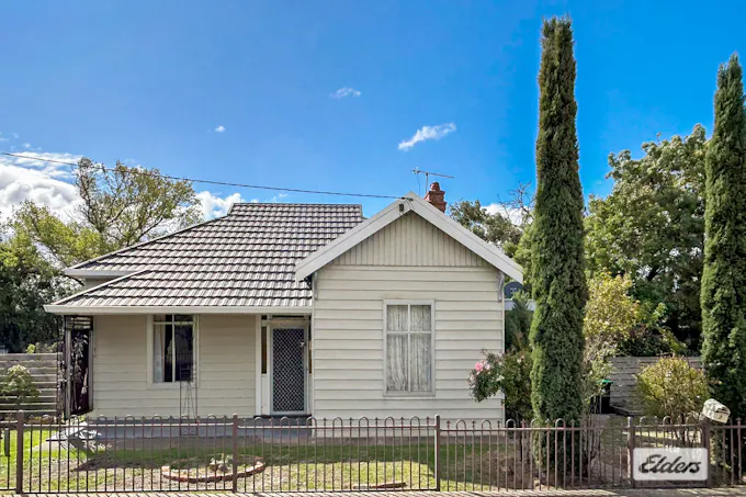 7 Currajong Avenue, Ararat, VIC, 3377 - Image 1