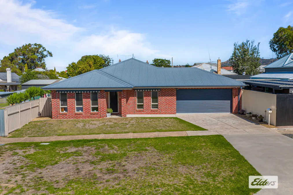 2 Flattely Street, Ararat, VIC, 3377 - Image 2