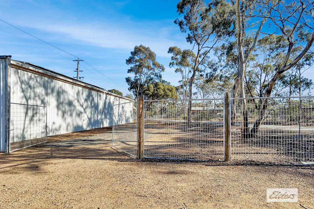 17 Horsham Road, Stawell, VIC, 3380 - Image 10