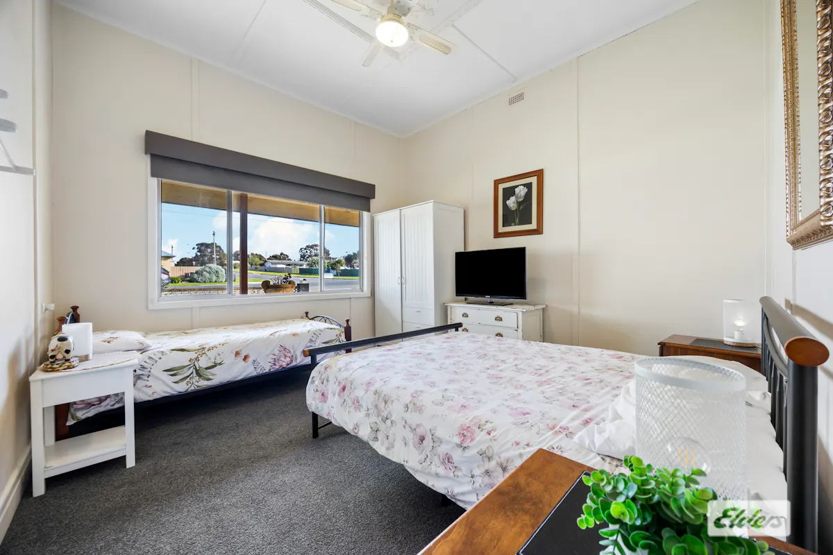 369 Barkly Street — photo 11 of 25