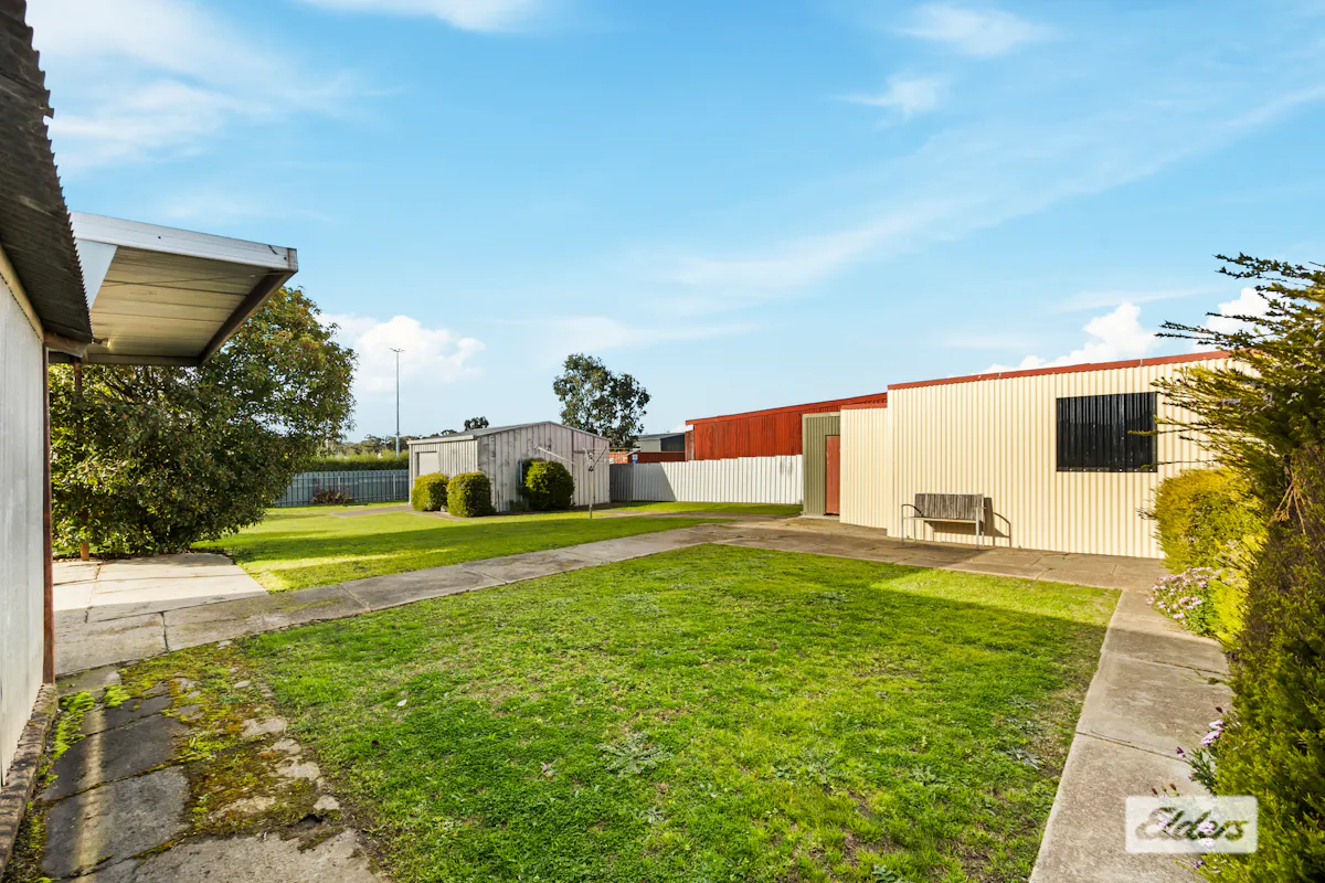 369 Barkly Street — photo 17 of 25