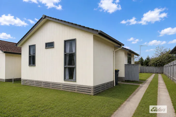 33 Warren Street, Stawell, VIC, 3380 - Image 1