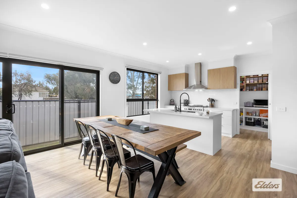 46 Maude Street — photo 4 of 21