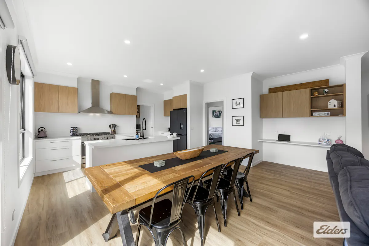 46 Maude Street — photo 3 of 21