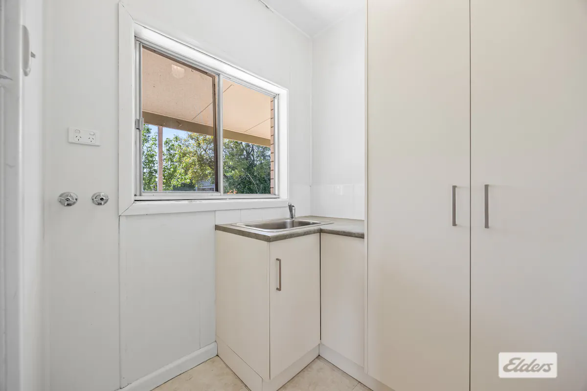 7 Allen Crescent — photo 13 of 22