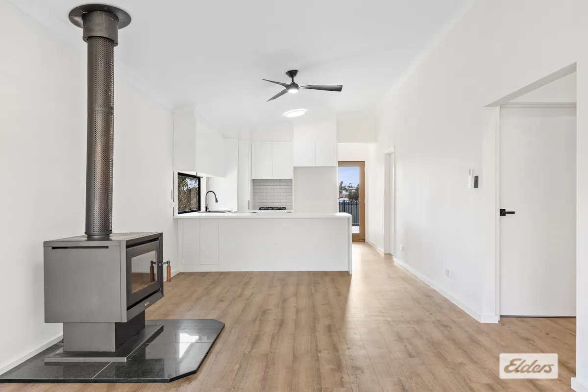9 Shirreff Street — photo 5 of 25
