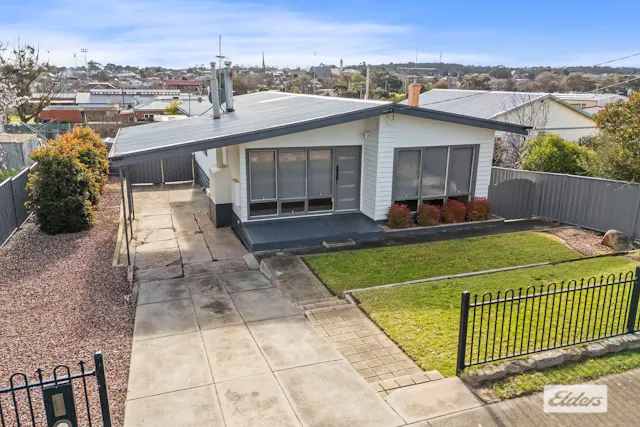 9 Shirreff Street — photo from Elders Real Estate Stawell