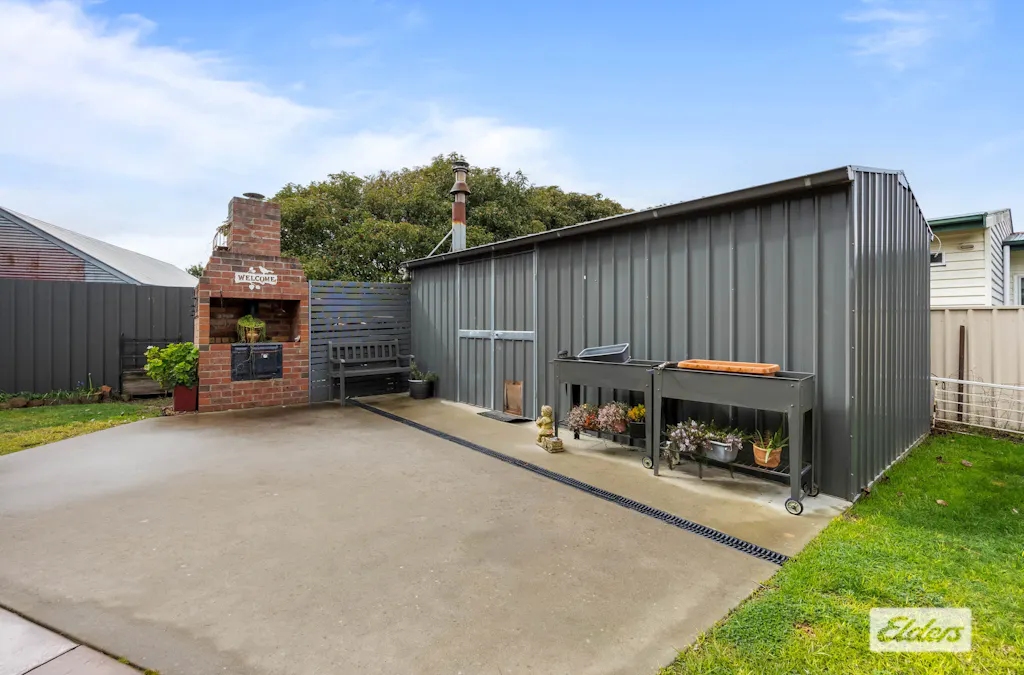 35 Churchill Avenue, Ararat, VIC, 3377 - Image 29