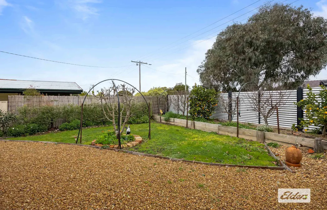 35 Churchill Avenue, Ararat, VIC, 3377 - Image 31
