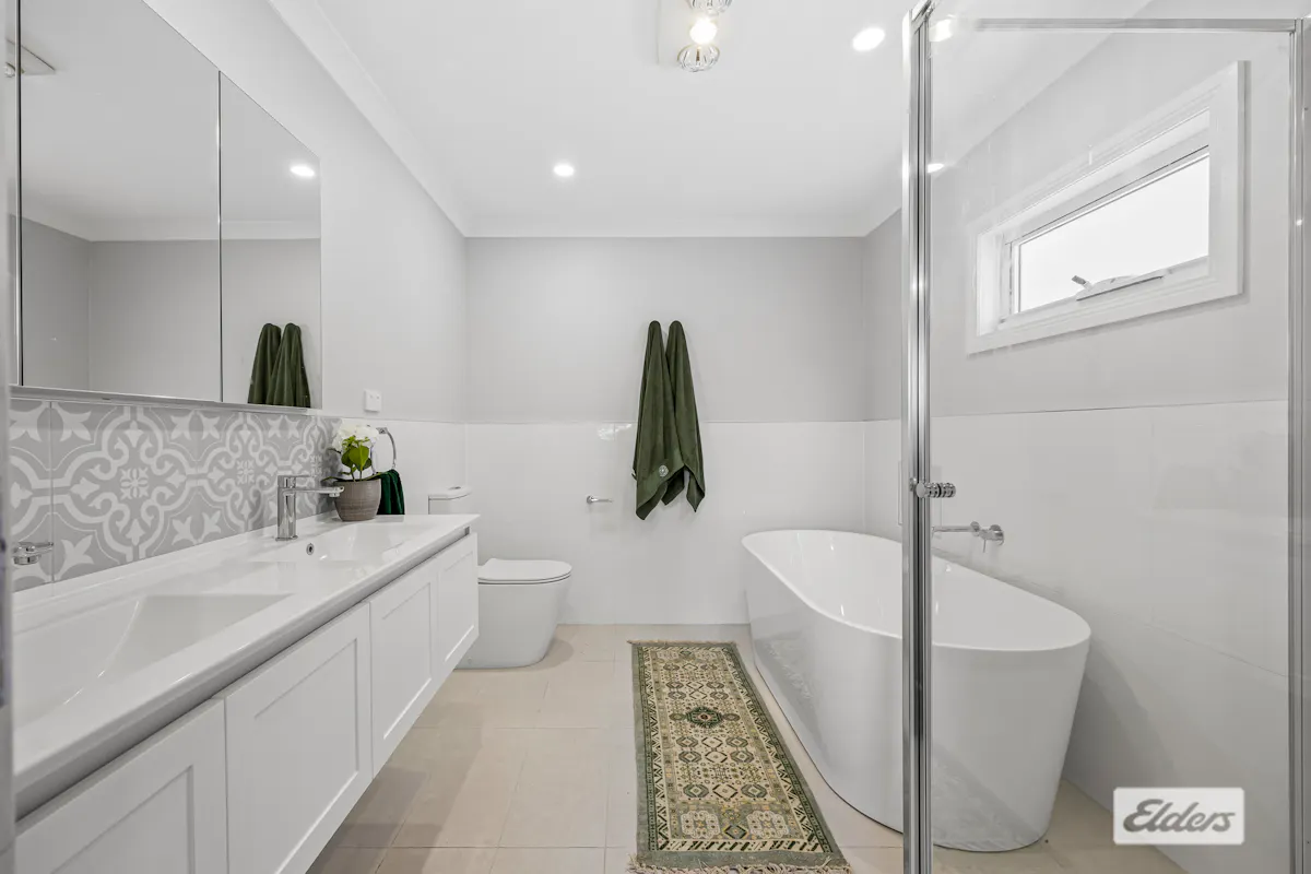 17 Mahnke Street — photo 11 of 22