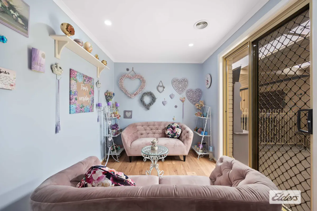 27 Lowe Street — photo 13 of 30