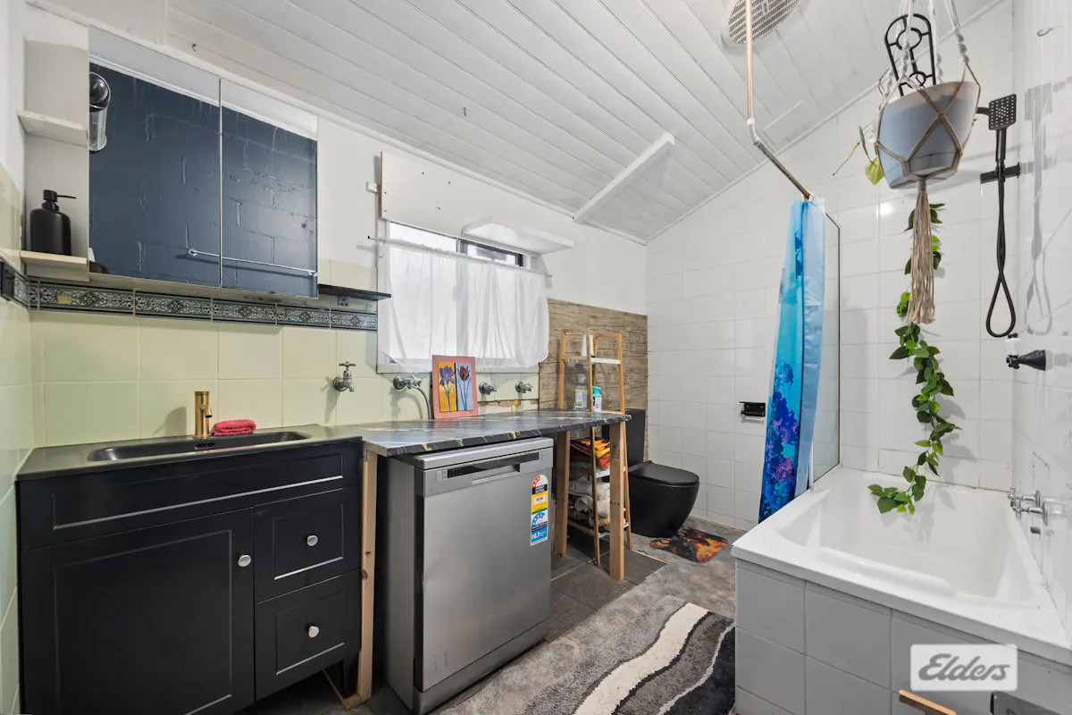 64 Rundell Street — photo 17 of 26