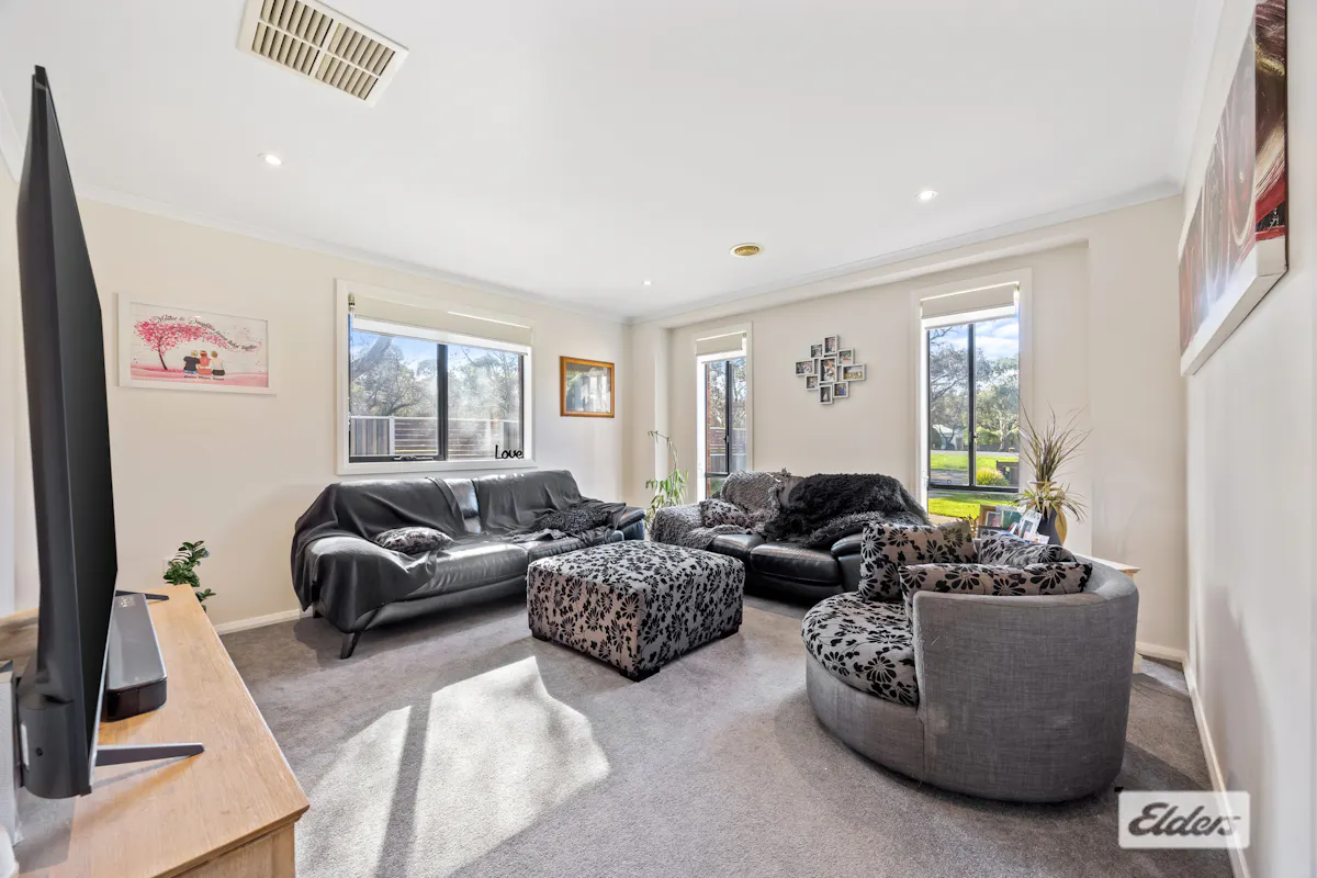 109 Lambert Street — photo 5 of 21