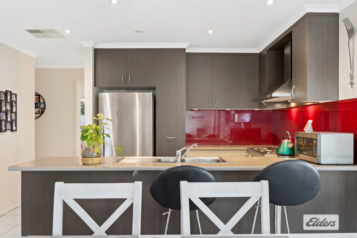 109 Lambert Street — photo 4 of 21