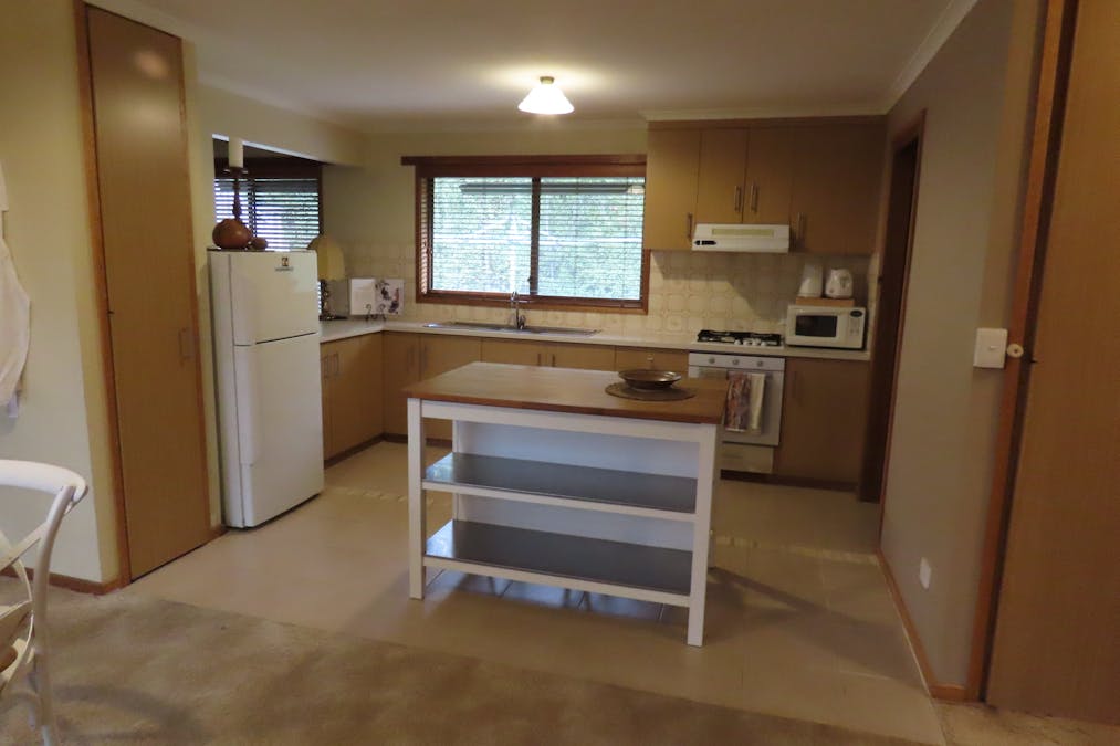 4/9 Scherger Crescent, Ararat, VIC, 3377 - Image 2