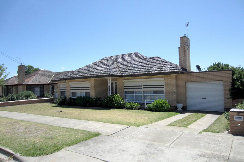 25 Childe Street, Stawell, VIC, 3380 - Image 1