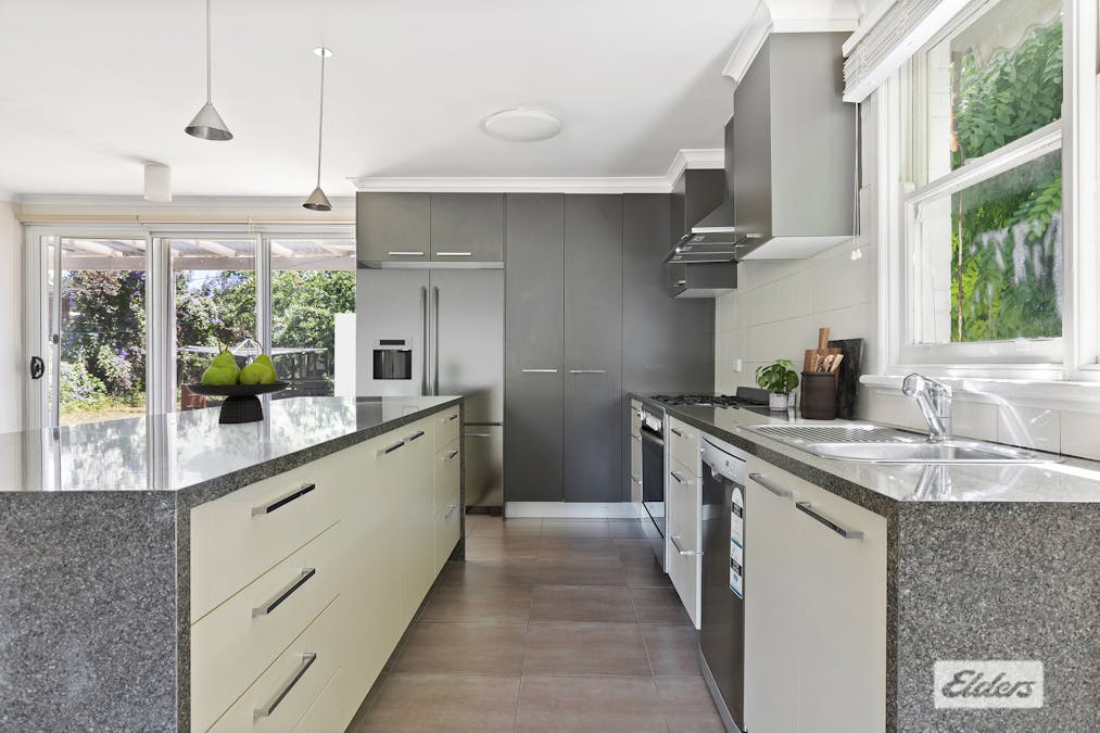 16 Port Fairy Road, Ararat, VIC, 3377 - Image 2