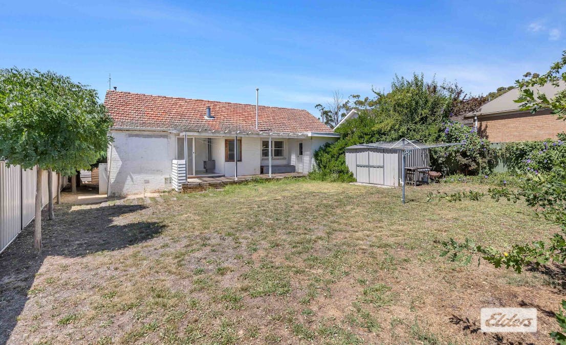 16 Port Fairy Road, Ararat, VIC, 3377 - Image 12