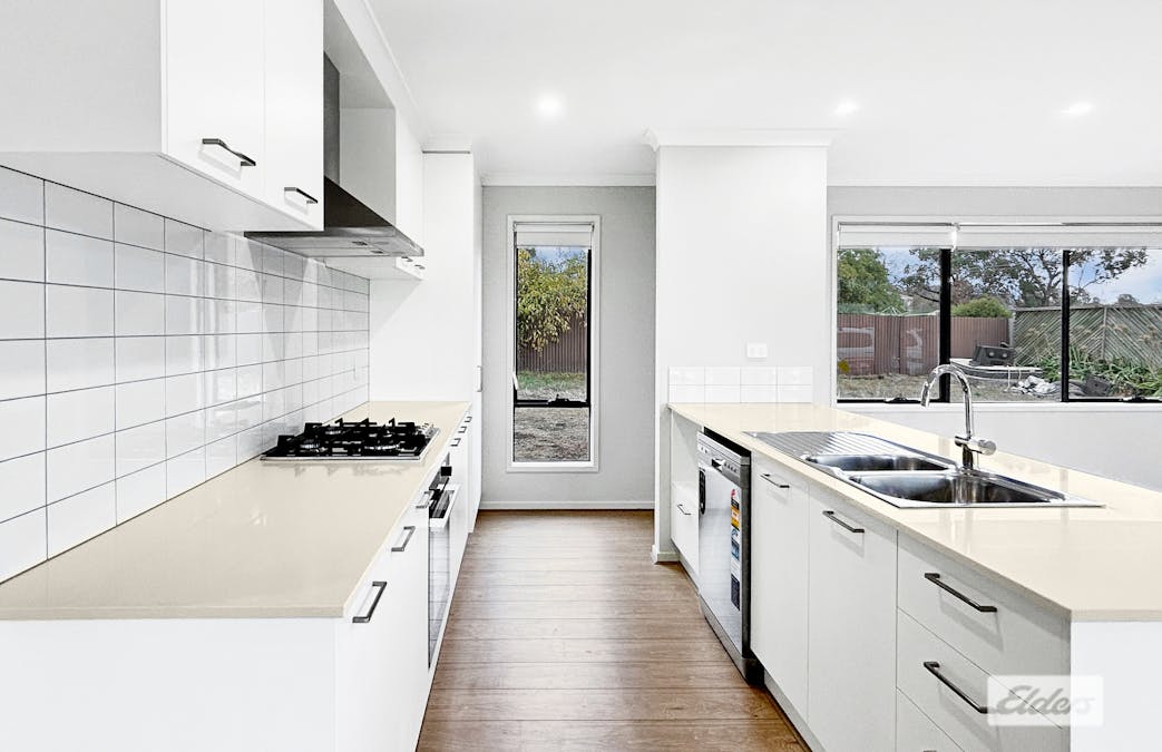 19 Kofoed Street, Ararat, VIC, 3377 - Image 2