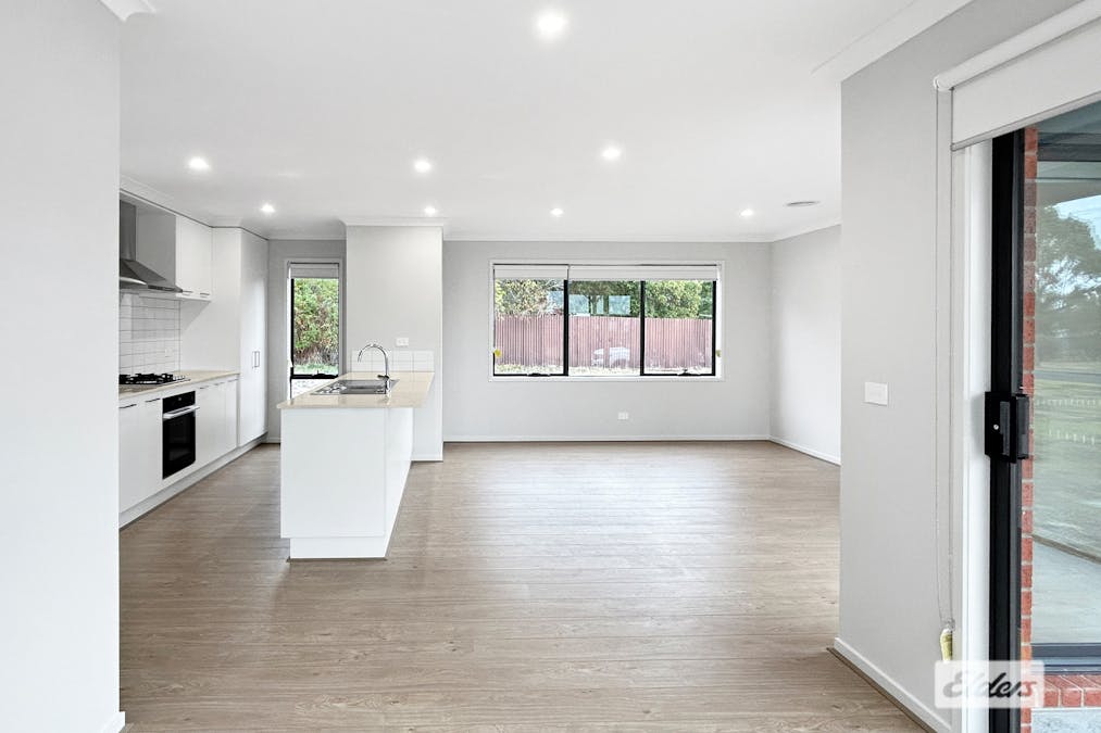 19 Kofoed Street, Ararat, VIC, 3377 - Image 3