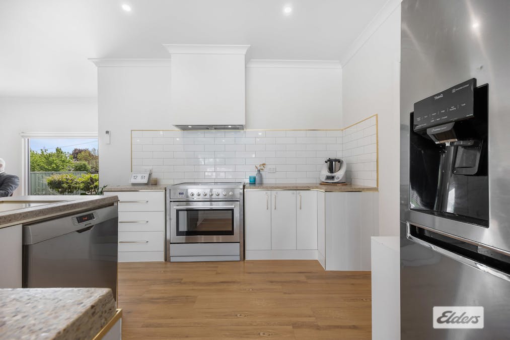 42 Mcgibbony Street, Ararat, VIC, 3377 - Image 3