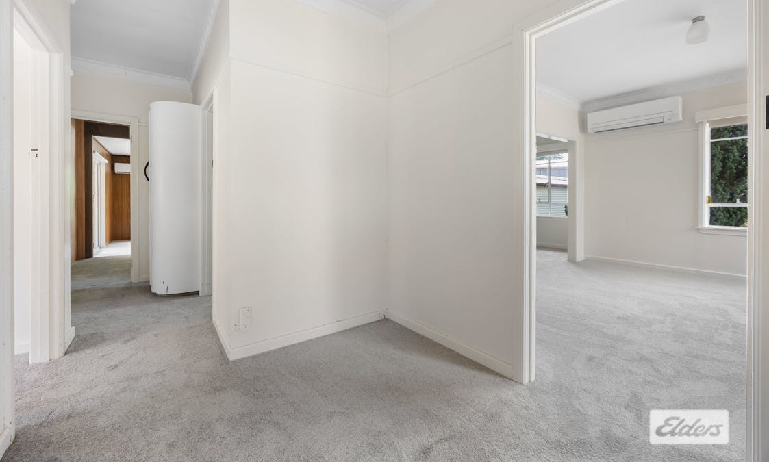 19 Queens Avenue, Ararat, VIC, 3377 - Image 8