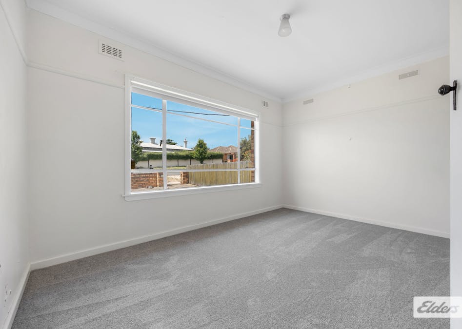19 Queens Avenue, Ararat, VIC, 3377 - Image 12