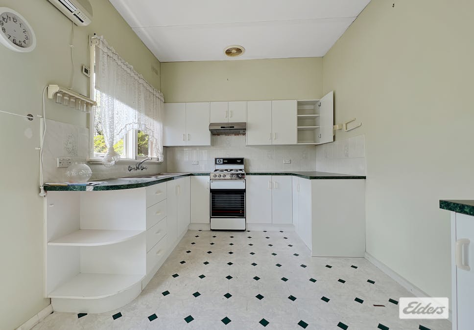 34 Hucker Street, Ararat, VIC, 3377 - Image 3